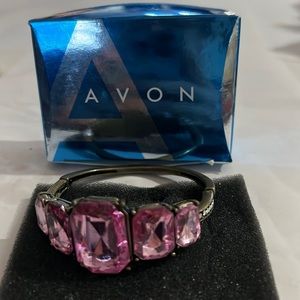 Avon romantic stretch bracelet